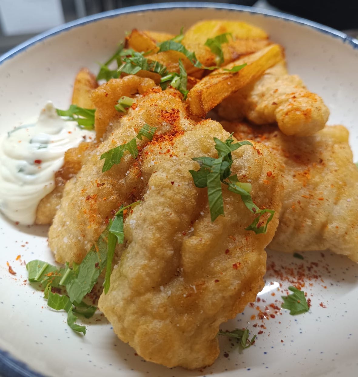 Fish and chips d'eglefin Fish and chips ultramoelleux églefin, mayonnaise au citron